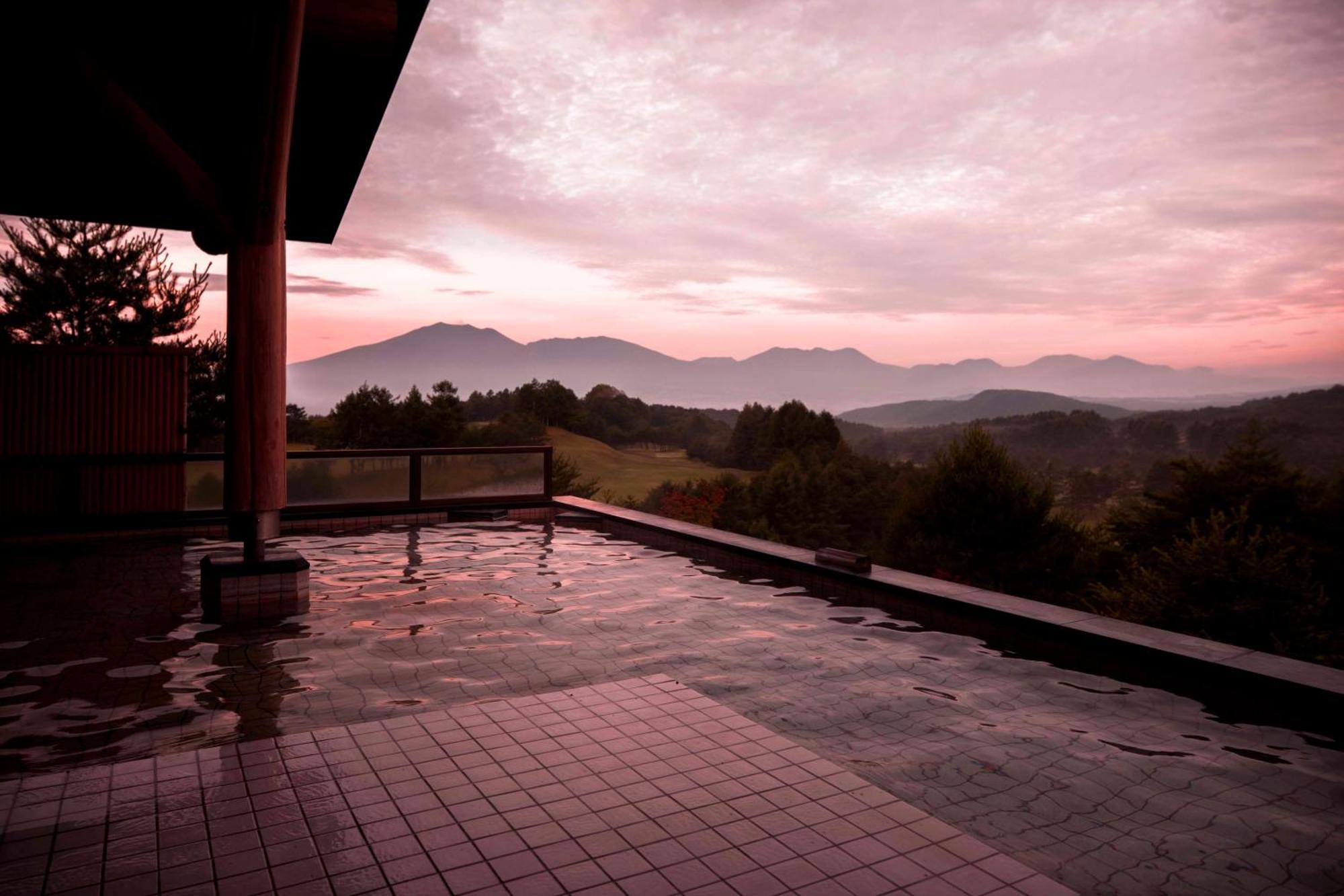 Tsumagoi Prince Hotel Екстериор снимка